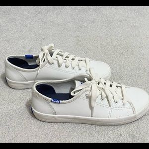 Keds - Women’s Leather KickStart Sneakers in White and Blue SIZE 5.5